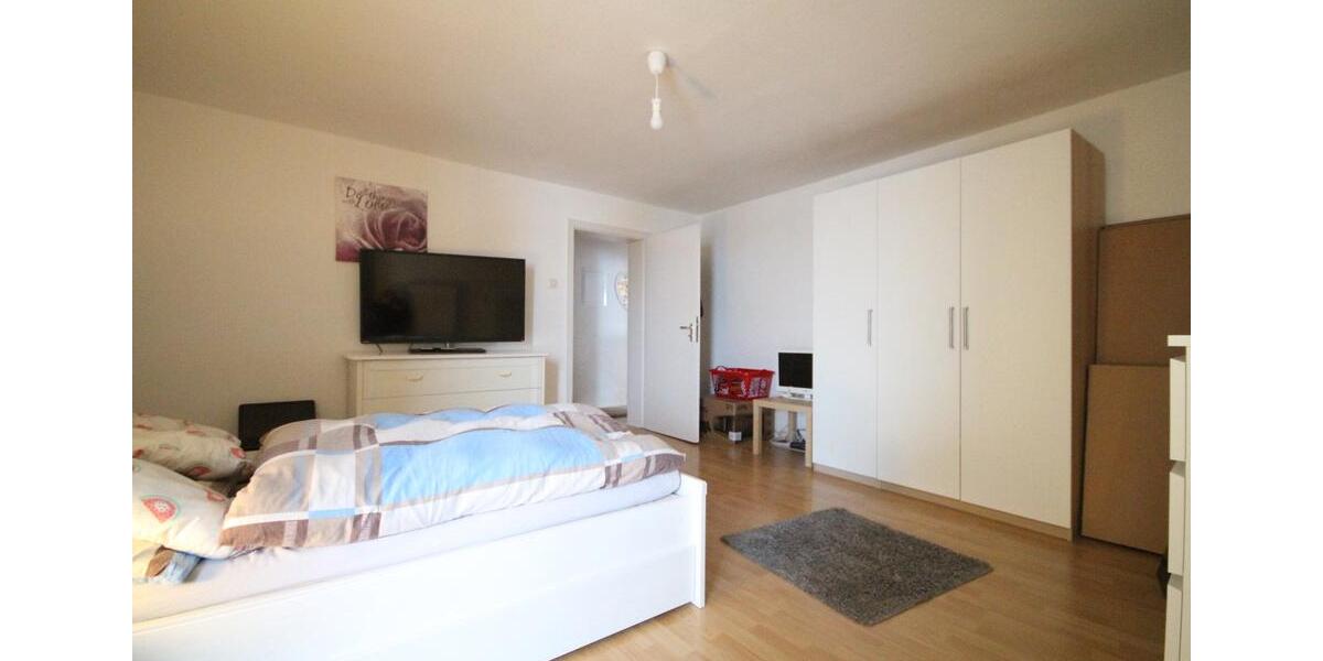 Dachgeschoßwohnung Hattingen - 3.5 Zimmer, 67 m&sup2;, 600&euro; | Angebot:25920008
