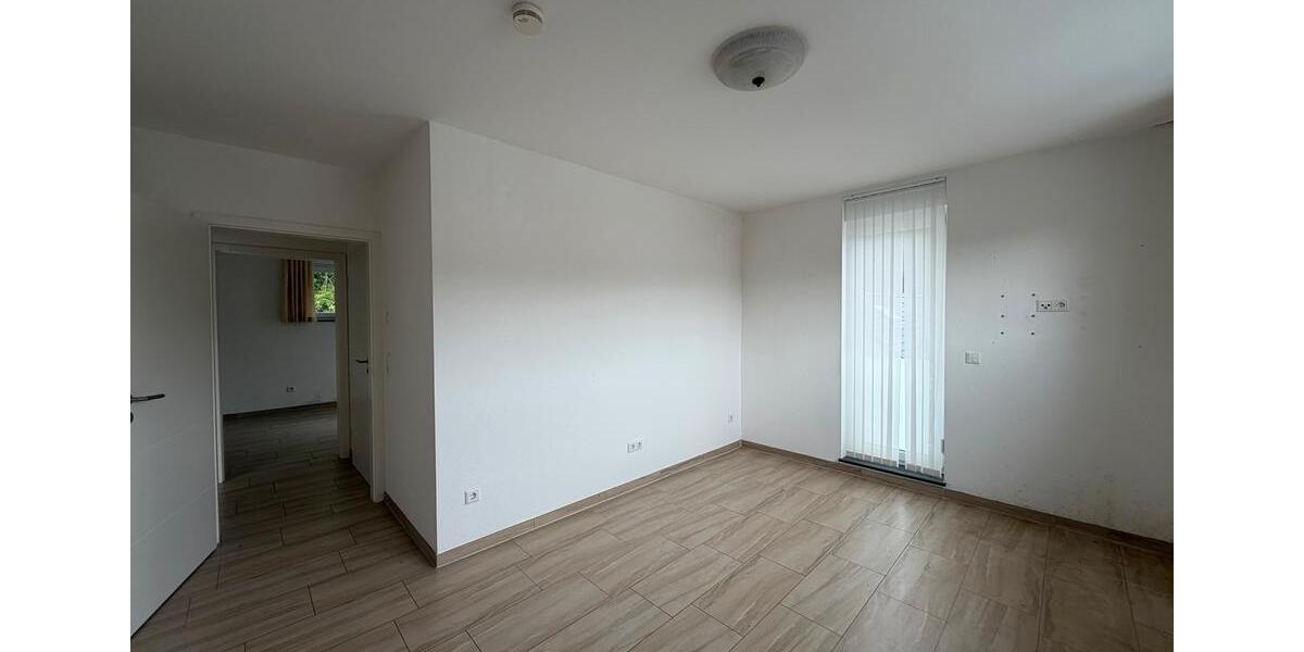 Etagenwohnung Hagen Hagen-Mitte - 3 Zimmer, 83 m&sup2;, 225.000&euro; | Angebot:26846813