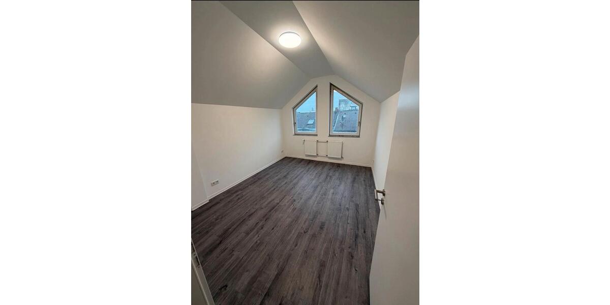 Dachgeschoßwohnung Dortmund Innenstadt Nord - 3 Zimmer, 80 m&sup2;, 800&euro; | Angebot:24454303