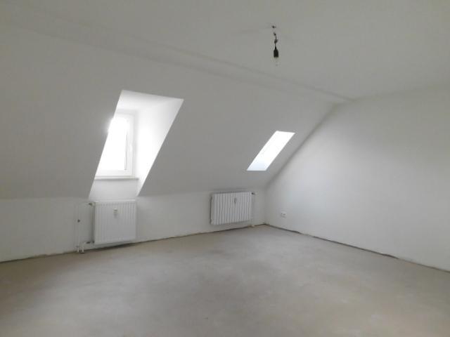 Gemütliche Dachgeschoss Wohnung! zimmer