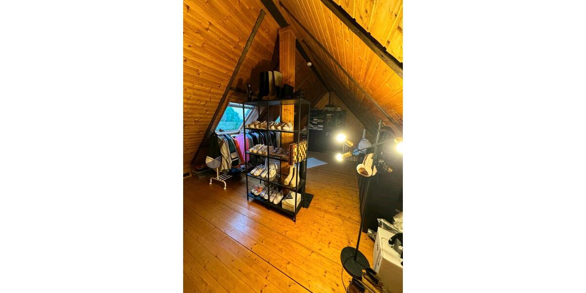 Dachgeschoßwohnung Bochum Eppendorf - 4 Zimmer, 80 m&sup2;, 173.000&euro; | Angebot:27525106