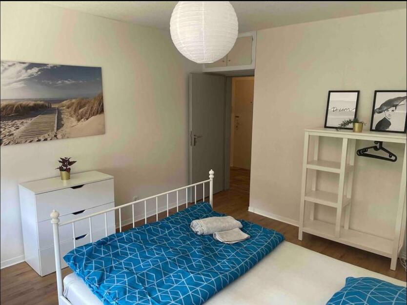 Sochöne 2,5-Zimmer-Wohnung mit Balkon in Top-Lage! von Privat zimmer