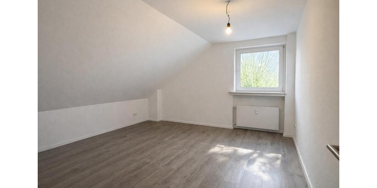 Dachgeschoßwohnung Hagen Hagen-Nord - 2 Zimmer, 49 m&sup2;, 450&euro; | Angebot:24751876