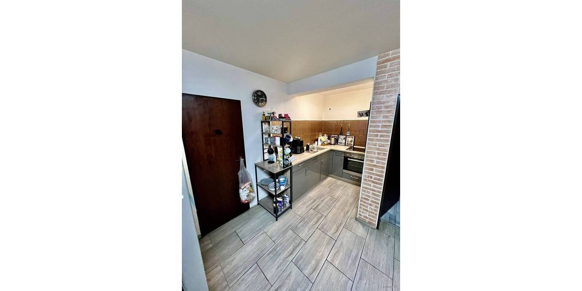 Schöne kleine Tiefpaterren-Wohnung mit Terasse und kleinem Gartenanteil in Bestlage - Klosterviertel 2 zimmer