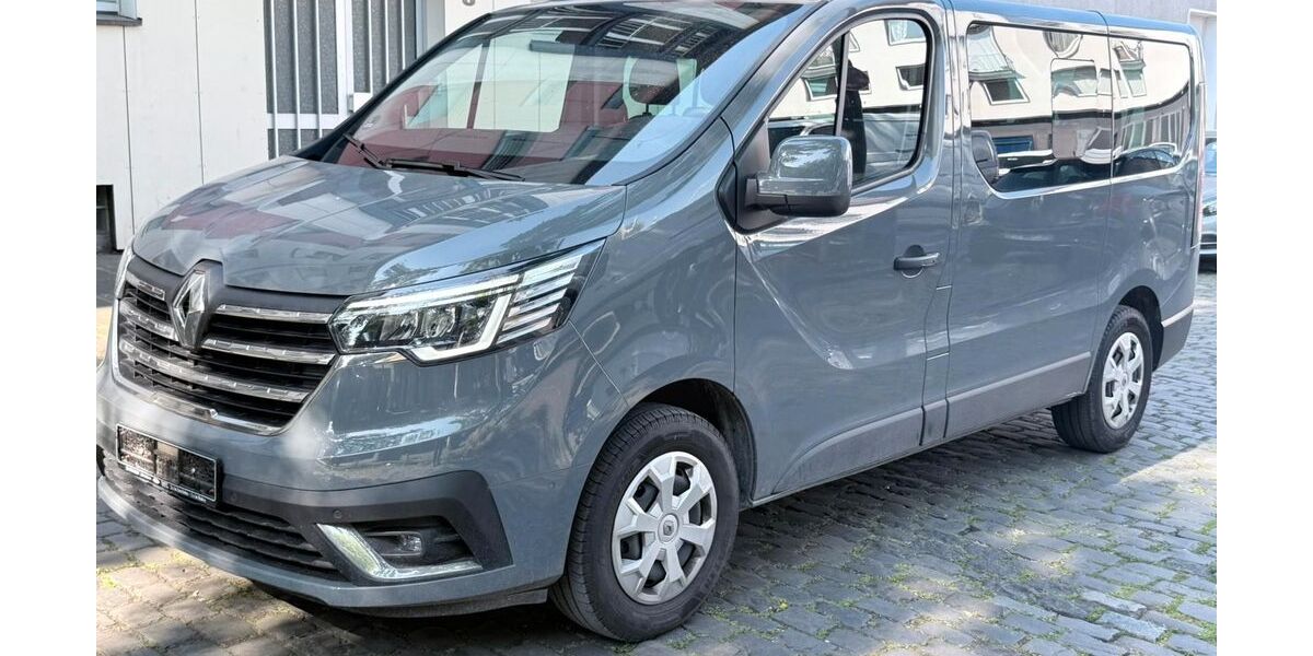 Renault Trafic 29.893 km 24.490 &euro; Witten - NRW 58452