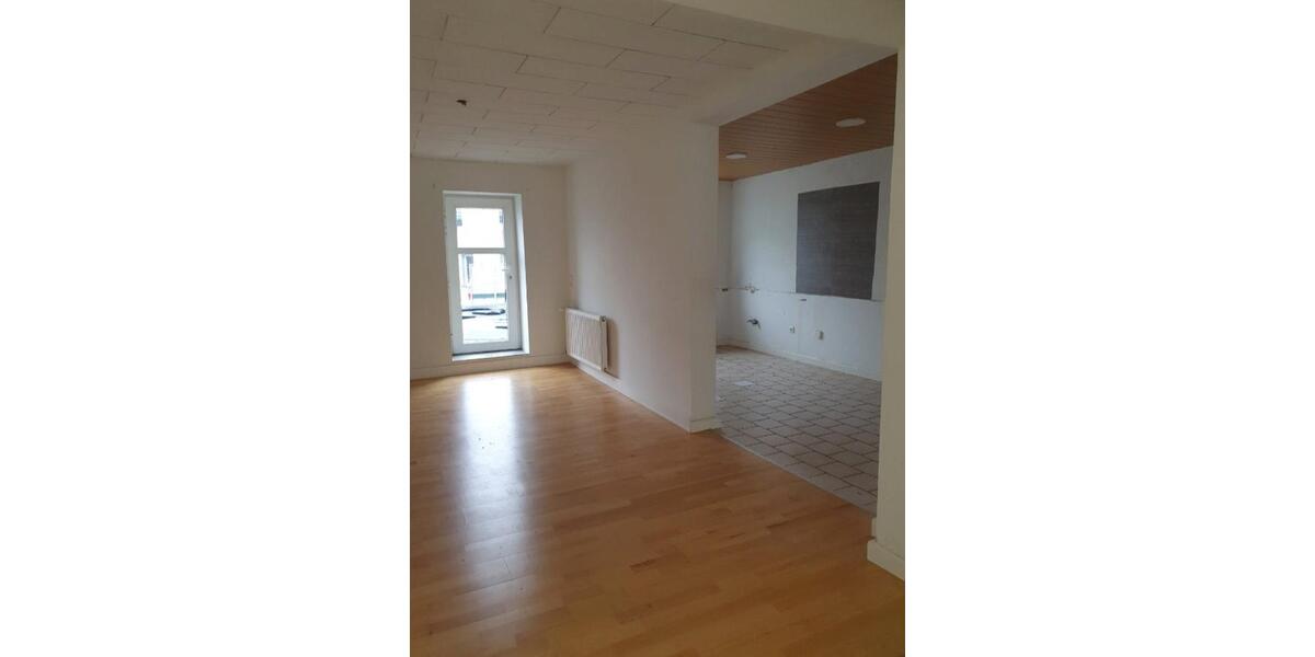 Etagenwohnung Schwerte - 4 Zimmer, 125 m&sup2;, 1.100&euro; | Angebot:26201619