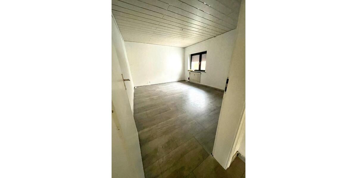 Etagenwohnung Herne Sodingen - 5.5 Zimmer, 122 m&sup2;, 1.100&euro; | Angebot:25844811