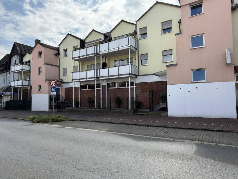 2,5-Zimmer Eigentumswohnung mit fast 100 m² Dachterrasse