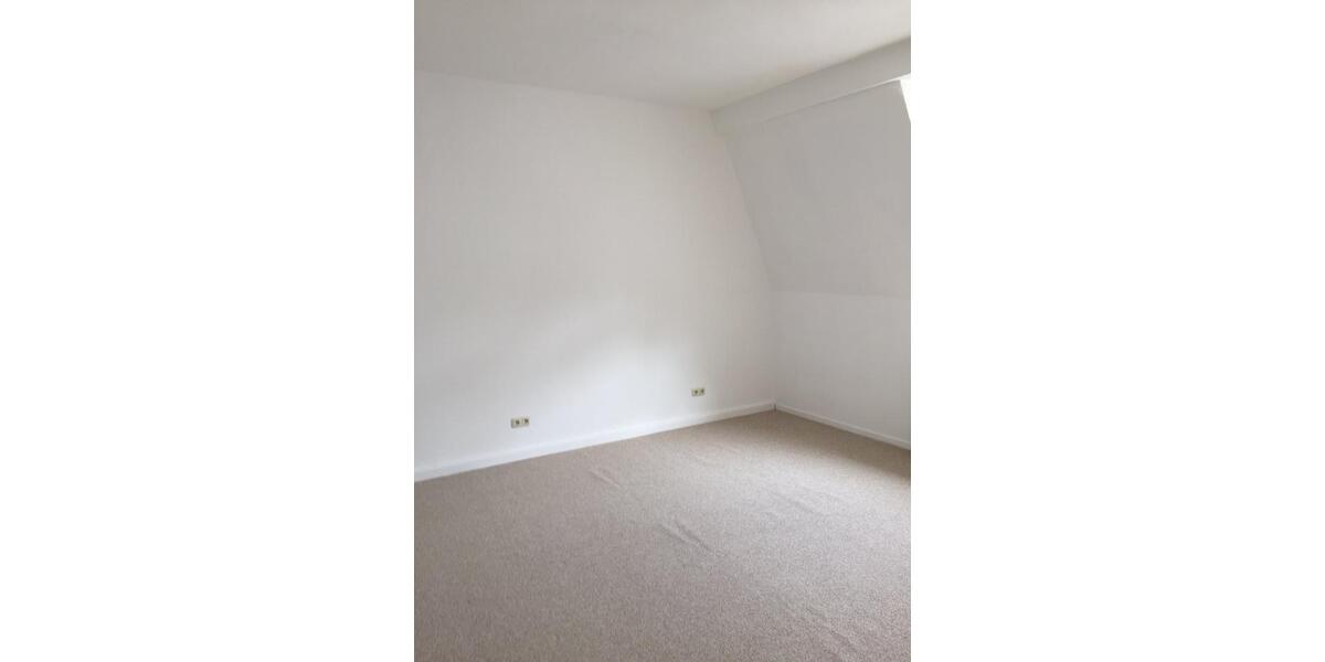 Dachgeschoßwohnung Dortmund Hörde - 3 Zimmer, 90 m&sup2;, 780&euro; | Angebot:24801763