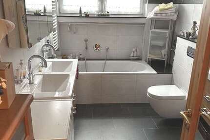 Wohnung zum Kaufen in Wuppertal 190.000 € 93 m²
