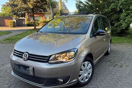 VW Touran 128.552 km 11.500 &euro; Lüdinghausen 59348