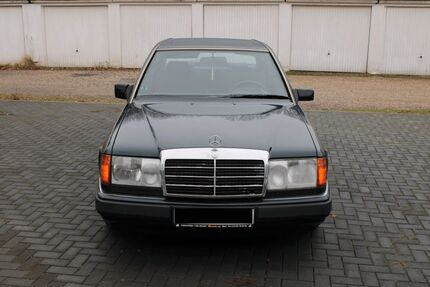 Mercedes-Benz 220 231.185 km 4.499 &euro; Marl 45772