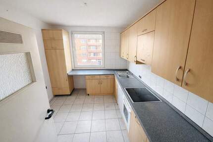 Zentrale 3,5-Zimmer-Wohnung ca. 92 m² mit Einbauküche - Innenstadt Gelsenkirchen 3 zimmer