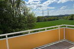 Helle Dachgeschoßwohnung mit Balkon & Einbauküche - Nähe RUB, ideal für 1-2 Personen