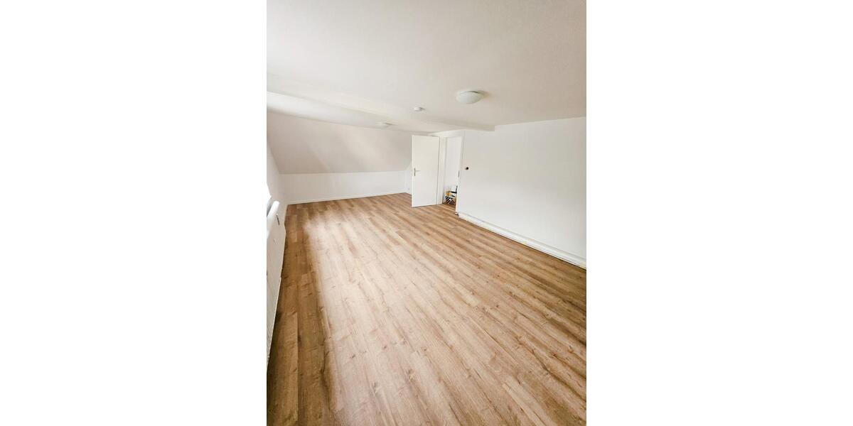 Dachgeschoßwohnung Dortmund Bövinghausen - 3 Zimmer, 80 m&sup2;, 820&euro; | Angebot:24600339