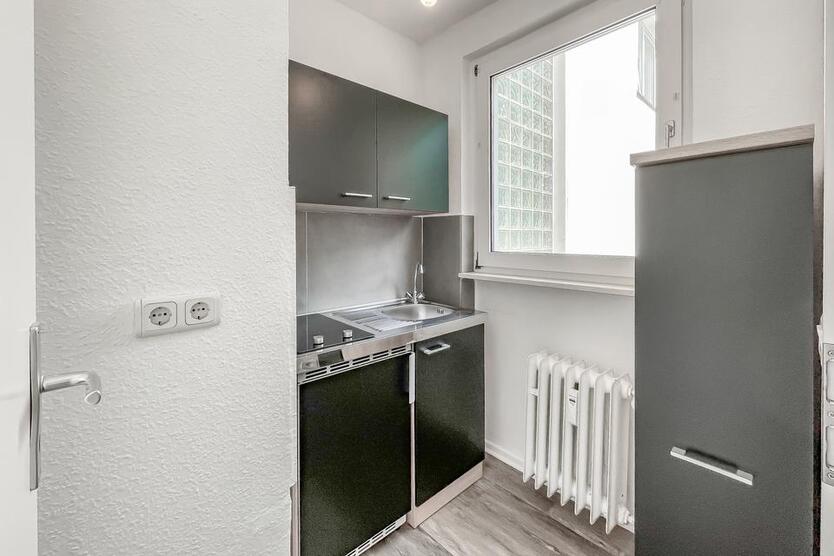 1,5 Zimmer – renoviert – zentrale Lage – Einbauküche zimmer