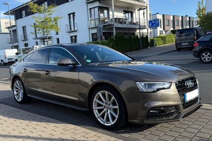 Audi A5 160.000 km 10.994 &euro; Hagen 58083