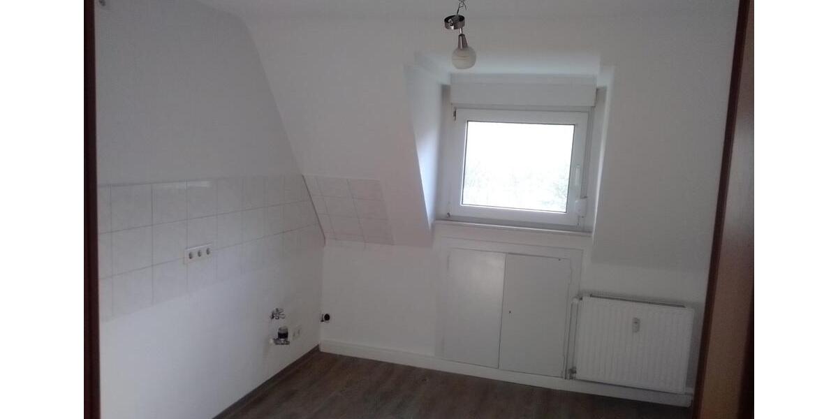 Dachgeschoßwohnung Nachrodt-Wiblingwerde Wiblingwerde - 3 Zimmer, 45 m&sup2;, 270&euro; | Angebot:24640447