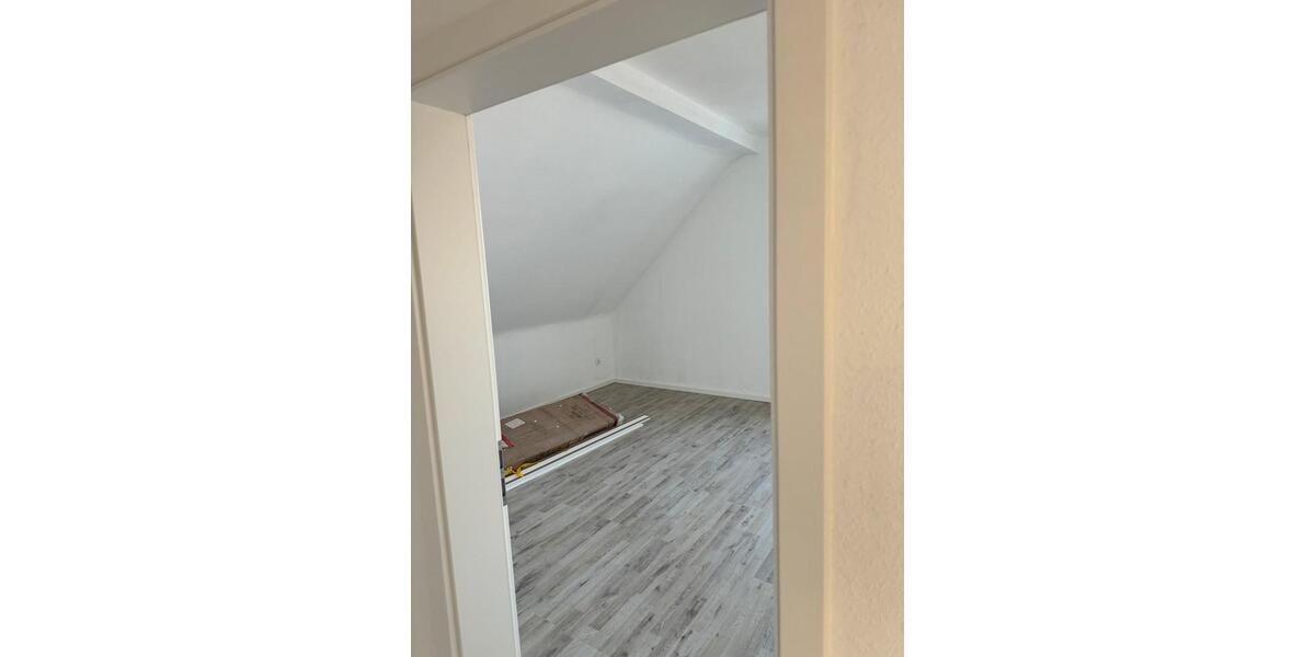 Dachgeschoßwohnung Recklinghausen - 2.5 Zimmer, 65 m&sup2;, 600&euro; | Angebot:25656593
