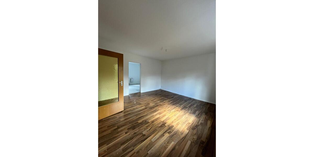 Dachgeschoßwohnung Bochum Höntrop - 4.5 Zimmer, 135 m&sup2;, 945&euro; | Angebot:26034991