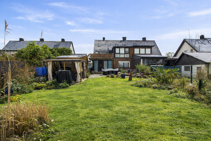 Haus Waltrop - 6 Zimmer, 160 m&sup2;, 335.400&euro; | Angebot:24848236