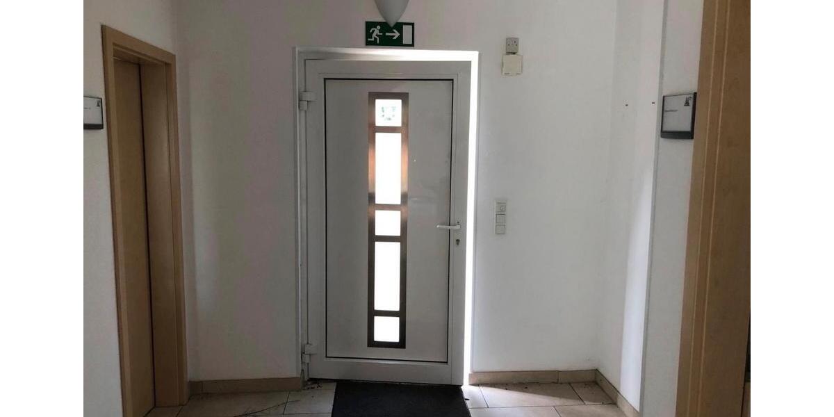 Haus zum gewerblichen Nutzung zu vermieten 7 zimmer