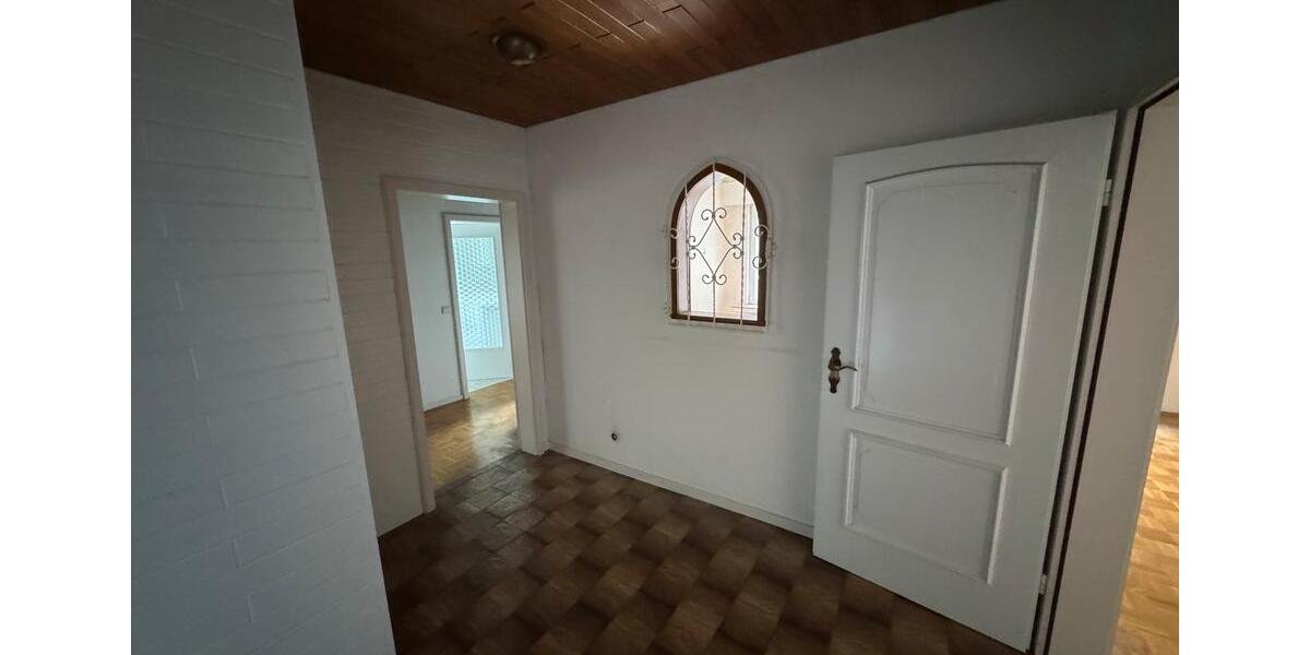 Erdgeschoßwohnung Dortmund - 5 Zimmer, 170 m&sup2;, 1.760&euro; | Angebot:24488118