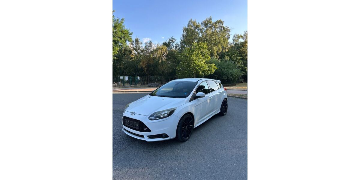 Ford Focus 153.000 km 10.500 &euro; Castrop-Rauxel 44581