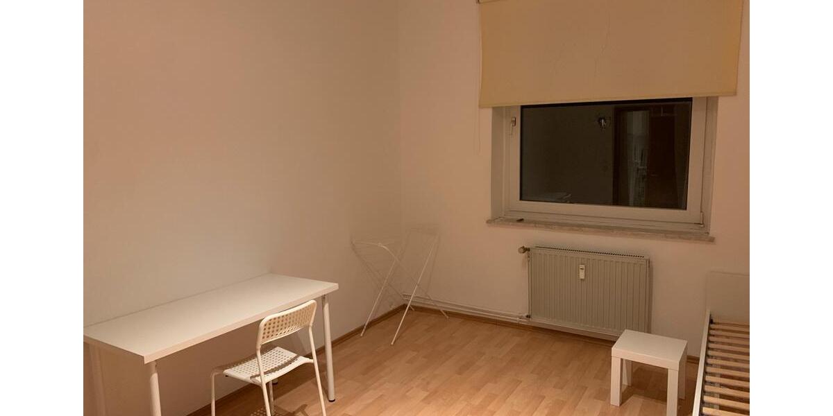 Etagenwohnung Dortmund Innenstadt Nord - 3 Zimmer, 90 m&sup2;, 530&euro; | Angebot:24803224