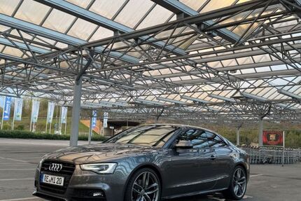 Audi A5 142.000 km 18.500 &euro; Castrop-Rauxel 44581