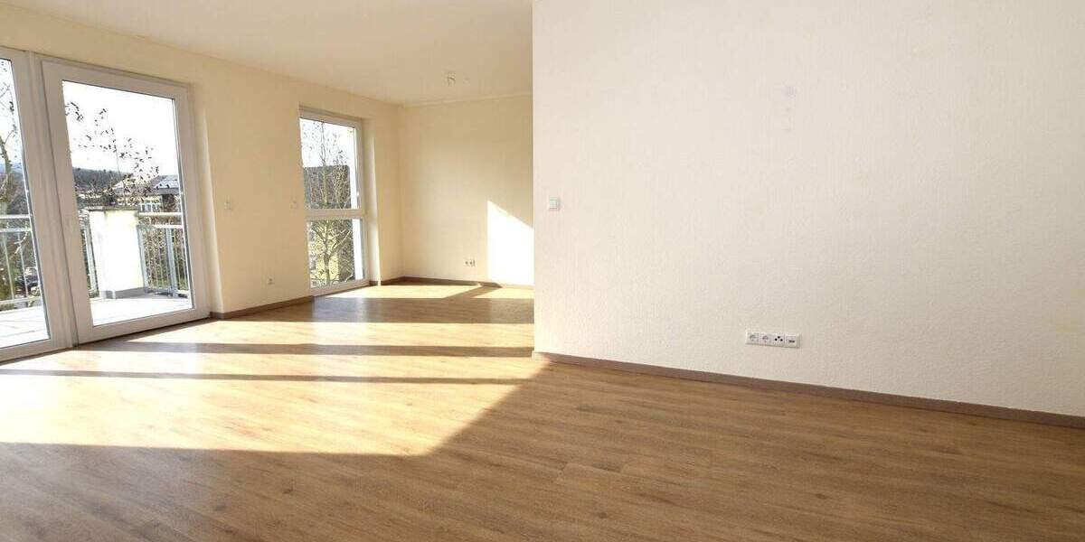 Etagenwohnung Hemer - 2 Zimmer, 83 m&sup2;, 995&euro; | Angebot:26155723