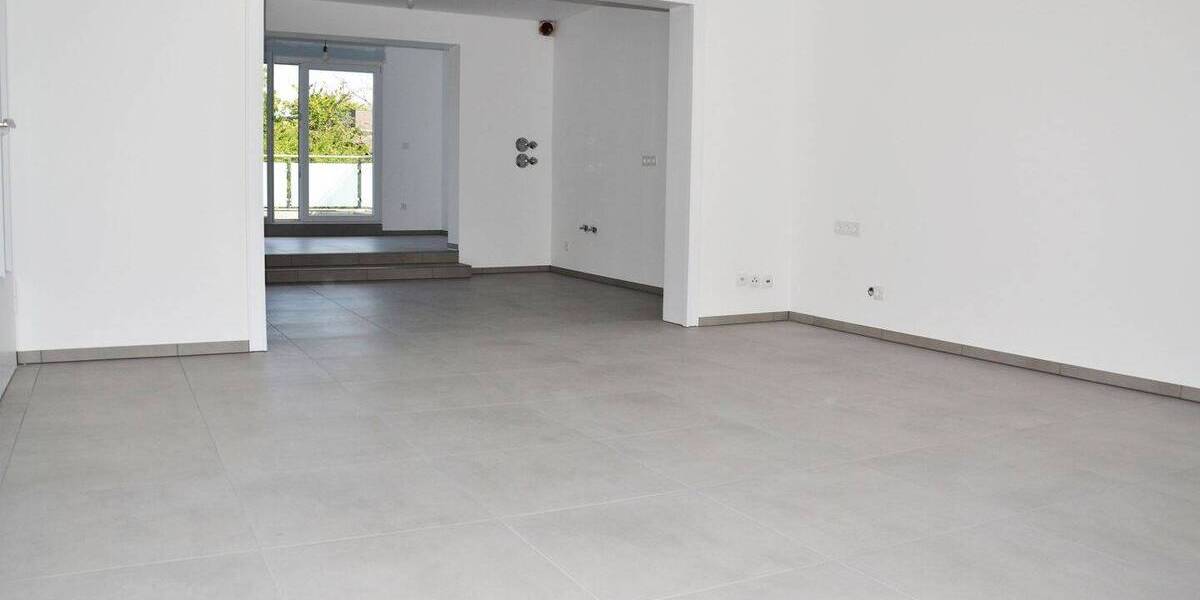 Etagenwohnung Recklinghausen Hochlarmark - 3 Zimmer, 115 m&sup2;, 1.250&euro; | Angebot:23950963