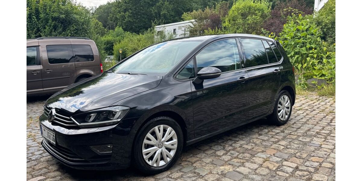 VW Golf Sportsvan 115.970 km 9.900 &euro; Witten 58452