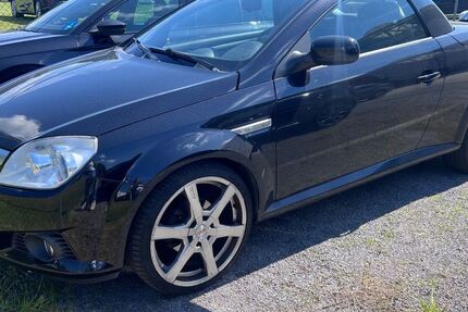 Opel Tigra 135.000 km 3.690 &euro; Recklinghausen 45657