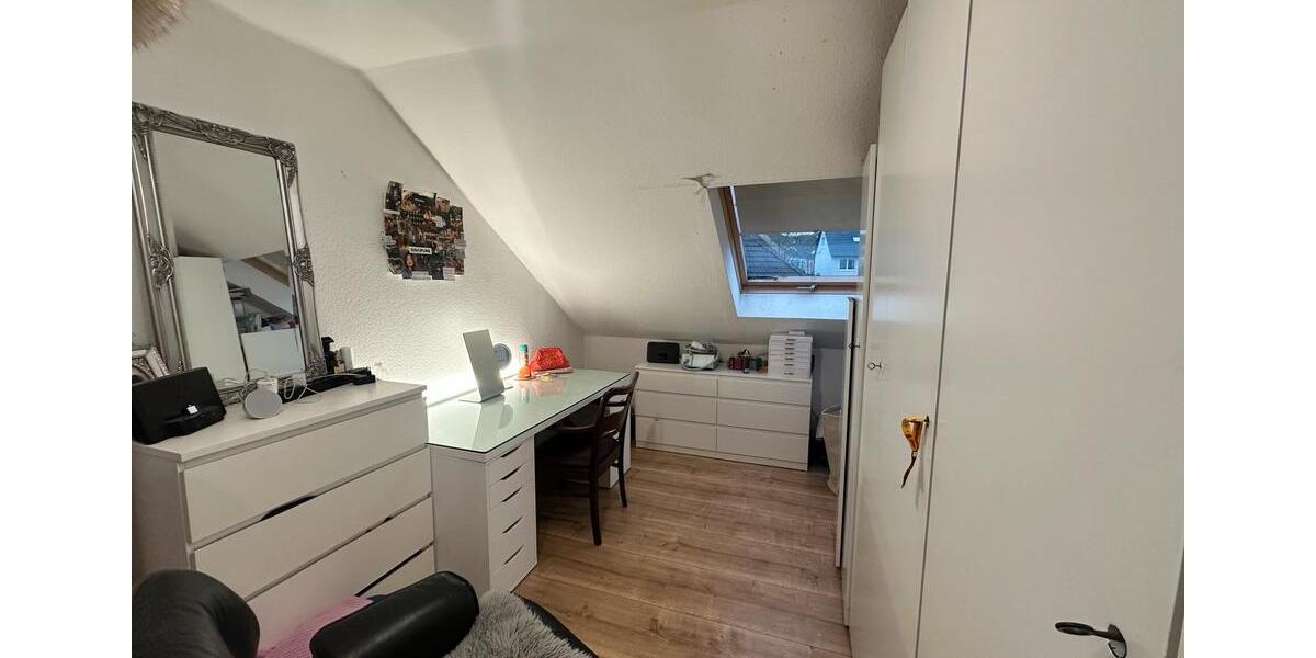 Etagenwohnung Dortmund Hombruch - 4 Zimmer, 85 m&sup2;, 310.000&euro; | Angebot:26126913