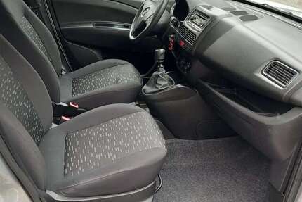 Opel Combo 53.090 km 4.200 € Gelsenkirchen 45888