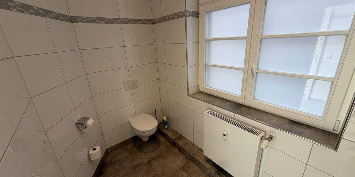 Gewerbeobjekt Hagen Hochschulviertel - 8 Zimmer, 371 m&sup2;, 4.200&euro; | Angebot:25799404