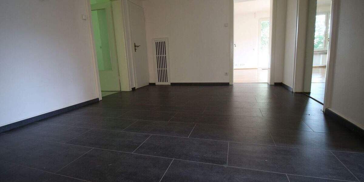 Etagenwohnung Hagen Boele - 4 Zimmer, 150 m&sup2;, 900&euro; | Angebot:24649386