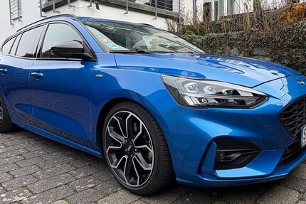 Ford Focus 49.000 km 14.999 &euro; Menden 58708