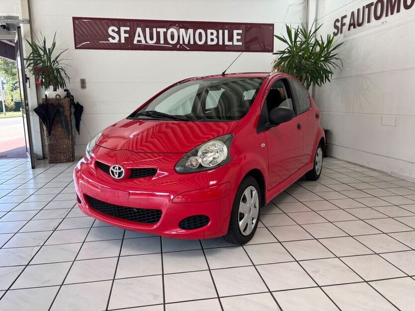 Aygo (X)