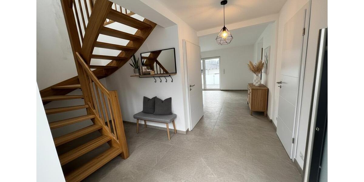 Einfamilienhaus Hemer - 5 Zimmer, 160 m&sup2;, 1.600&euro; | Angebot:26313894