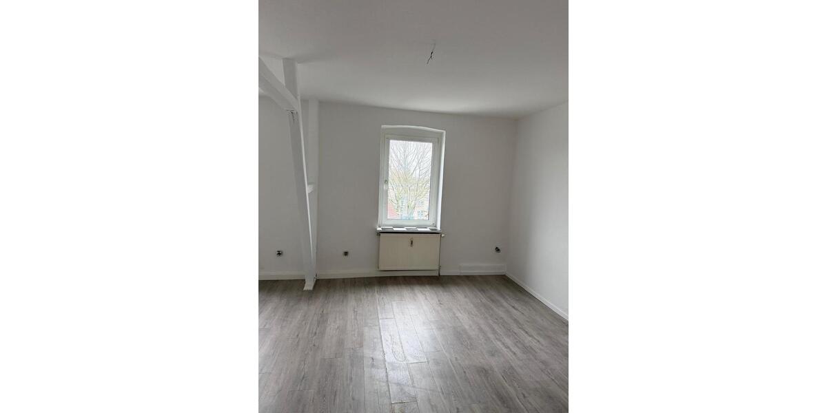 Etagenwohnung Dortmund Huckarde - 5.5 Zimmer, 105 m&sup2;, 1.000&euro; | Angebot:24769219