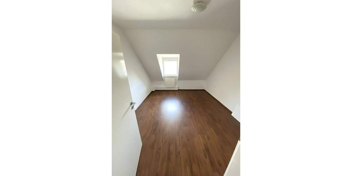 Etagenwohnung Hagen Mittelstadt - 3 Zimmer, 85 m&sup2;, 139.000&euro; | Angebot:24836230