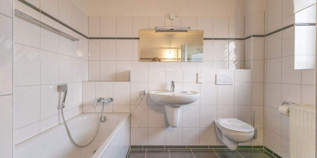 Reihenmittelhaus Menden Mitte - 4 Zimmer, 103 m&sup2;, 255.000&euro; | Angebot:25927269