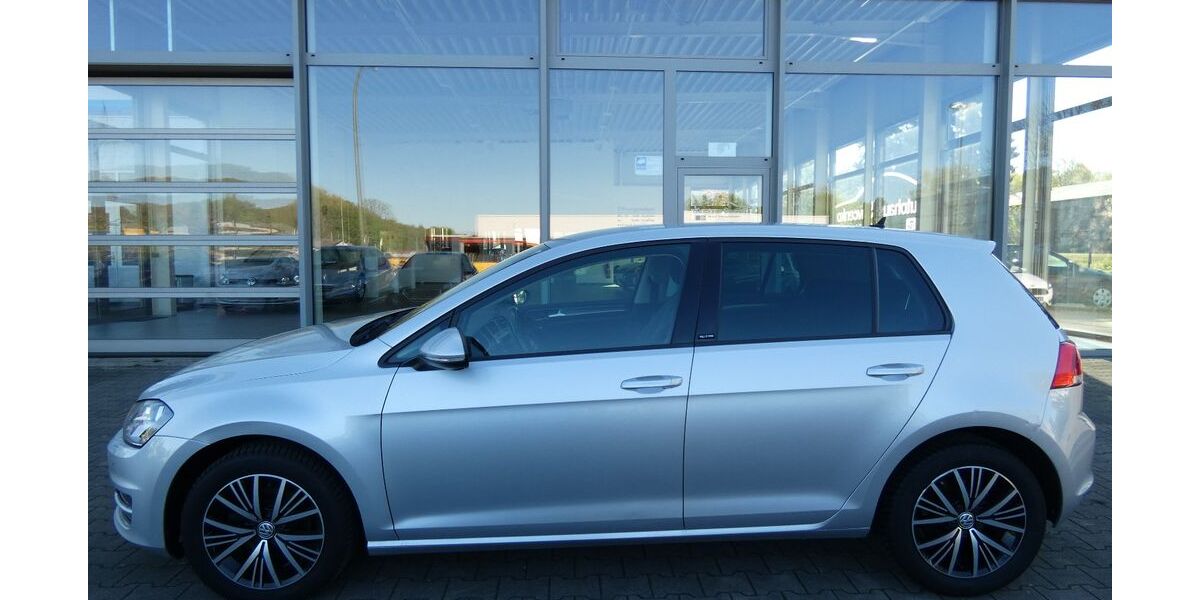 VW Golf 134.000 km 8.800 &euro; Bergkamen 59192