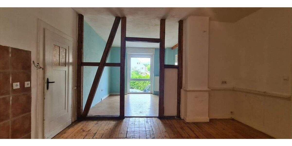 Etagenwohnung Bochum Harpen - 6 Zimmer, 133 m&sup2;, 230.000&euro; | Angebot:24390098