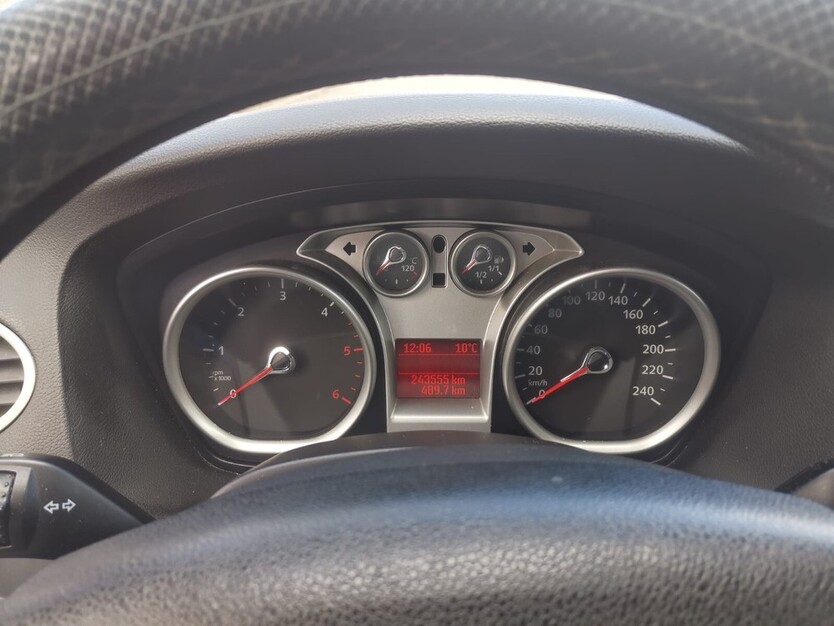 Ford Focus II Kombi 244.000 km 3.500 € Witten 58452