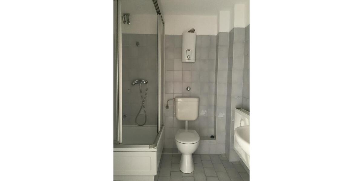 Dachgeschoßwohnung Gelsenkirchen Gelsenkirchen-Mitte - 5 Zimmer, 100 m&sup2;, 829&euro; | Angebot:25853502