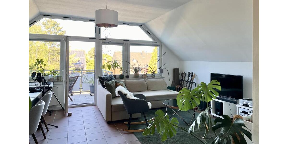 Dachgeschoßwohnung Dortmund Hombruch - 2 Zimmer, 65 m&sup2;, 715&euro; | Angebot:26453764