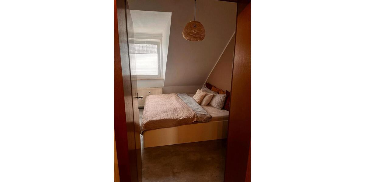 Dachgeschoßwohnung Herne Wanne - 3 Zimmer, 75 m&sup2;, 150.000&euro; | Angebot:26003553